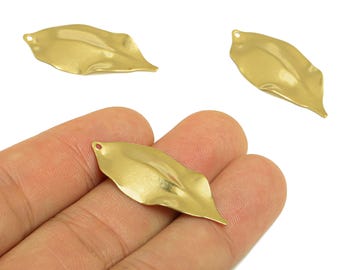 Brass Leaf Earring Charm - Raw Brass Wavy Leaf Earring Charm - Brass Botanical Pendant - Brass Wavy Charm - 35.4x16.2x2.03mm - PP10227