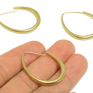 Örhängeskrok i mässingstråd - Örhängen i rå mässing - Örhängen i rå mässing - Örhängen i rå mässing - 34,8x27,8x3,5 mm - PP10332