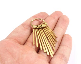 Berlocker i mässingsfransar - Berlocker i rå mässingsfransar - Örhängesdetaljer - Smyckestillbehör - 64x20x1.5 mm - PP1310