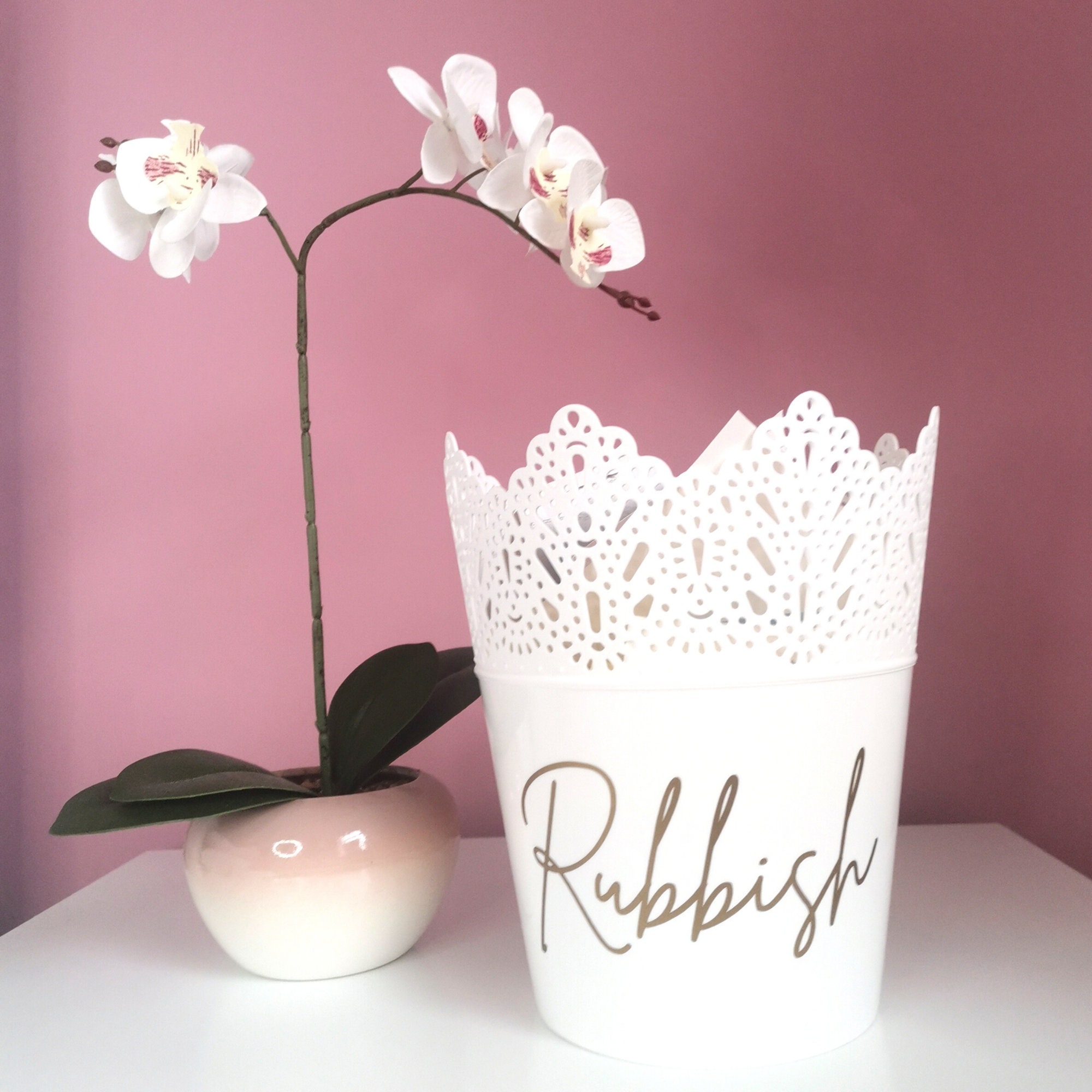 Small table top/office desk bin