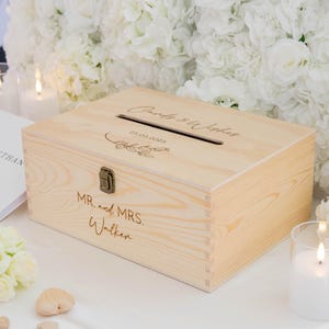 Wooden Wedding Wishing Well Box: Advice & Cards Keepsake
