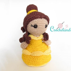 PDF: Von Belle inspirierte Amigurumi-Puppe – Häkelanleitung von Crochelandia