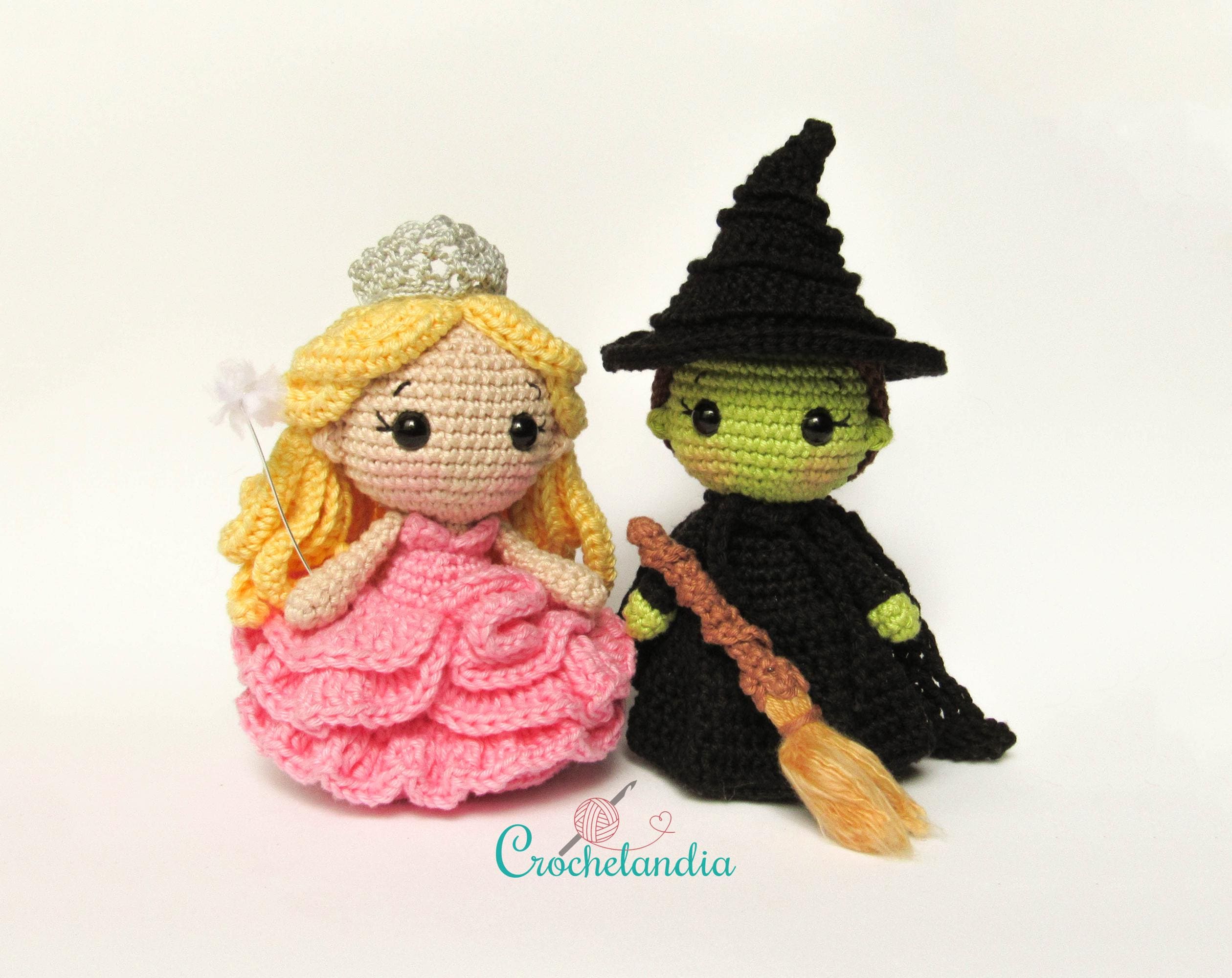 PDF: Glinda & Elphaba amigurumi dolls inspired - crochet patterns by Crochelandia