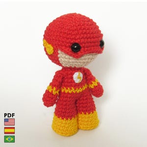 The Flash amigurumi doll - crochet PDF pattern by Crochelandia - English, Spanish and Brazilian Portuguese