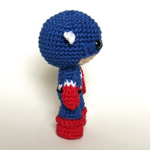 Captain America amigurumi doll - crochet PDF pattern by Crochelandia - English, Spanish and Brazilian Portuguese image 7
