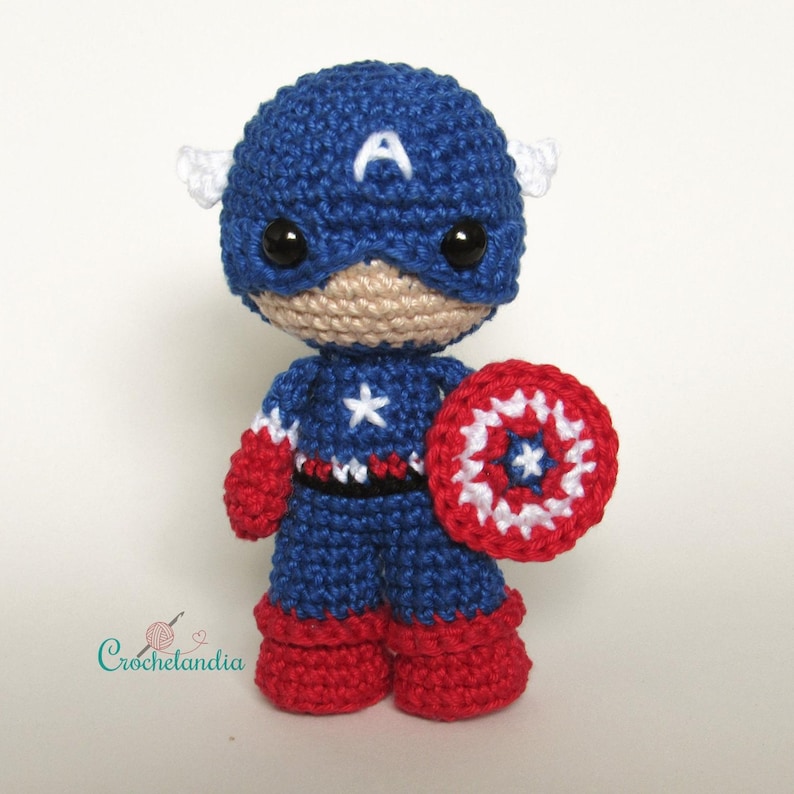 Captain America amigurumi doll - crochet PDF pattern by Crochelandia - English, Spanish and Brazilian Portuguese image 3