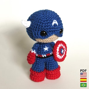 PDF: Amigurumi ispirato a Capitan America - schema all'uncinetto di Crochelandia