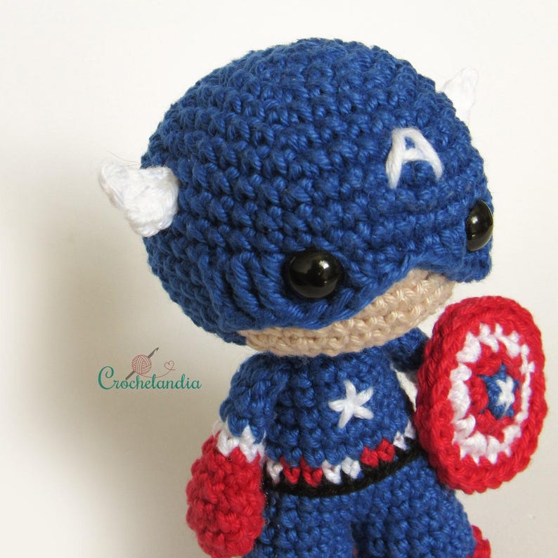 Captain America amigurumi doll - crochet PDF pattern by Crochelandia - English, Spanish and Brazilian Portuguese image 4