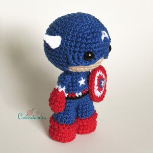 Captain America amigurumi doll - crochet PDF pattern by Crochelandia - English, Spanish and Brazilian Portuguese image 5