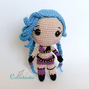 PDF: Jinx inspired amigurumi doll - crochet pattern by Crochelandia