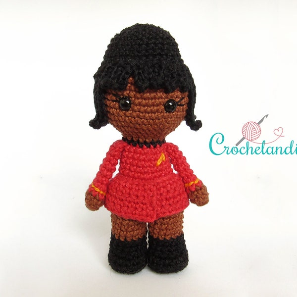 PDF: Uhura Star Trek Original amigurumi doll - crochet pattern by Crochelandia