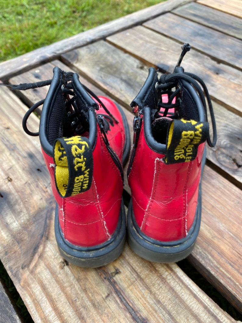 Kids Dr Marten boots 8 eyelet vivid pink great vtg condition image 6