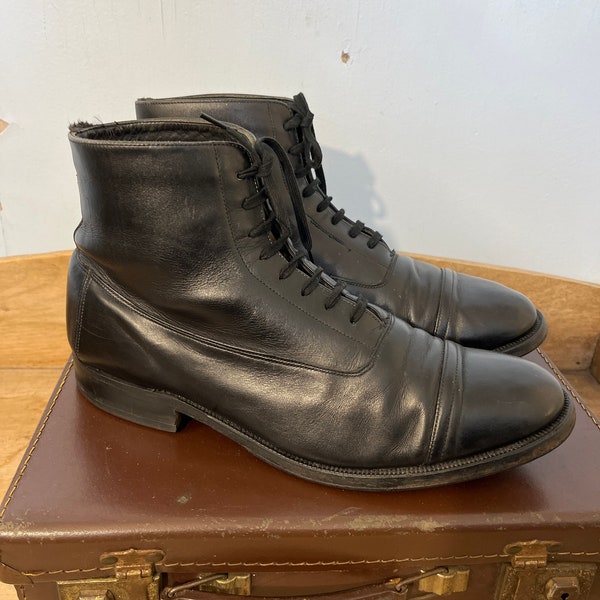 Vtg lace up ankle boots-Work wear inspired  K shoes made in England