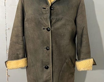 Vtg 70s shearling suede coat- ladies 3/4 length “Antartex”lambs skin