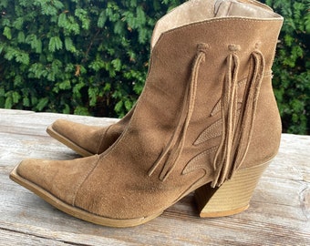 brown fringe cowboy boots
