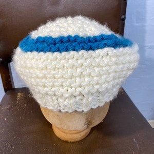 Vtg woollen beret home made hand made crochet