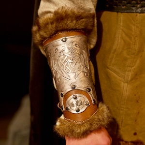 Viking Wolf Leather Bracers - Leather Armor- Leather Bracers - Leather Armor Men - Leather Armor Women - Viking Armor