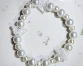 white glass Bead bracelet