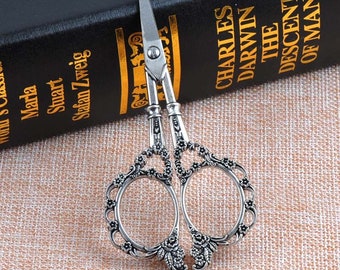 Vintage Embroidery Scissors Flower Pattern Dressmaker Shears Sewing Scissors Needlepoint Needlework Stitching Needle Craft Cross Stitch 1PC