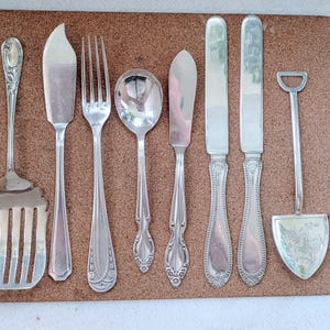 A Mixed Lot Of 8 Vintage Silver Plated Items