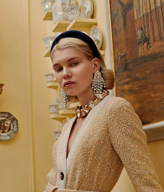【of Lavishe】Olivia Suede Velvet Fresh Water Pearl Headband Voilette Headband with Pearls -- Cream – Jennifer Behr LLC