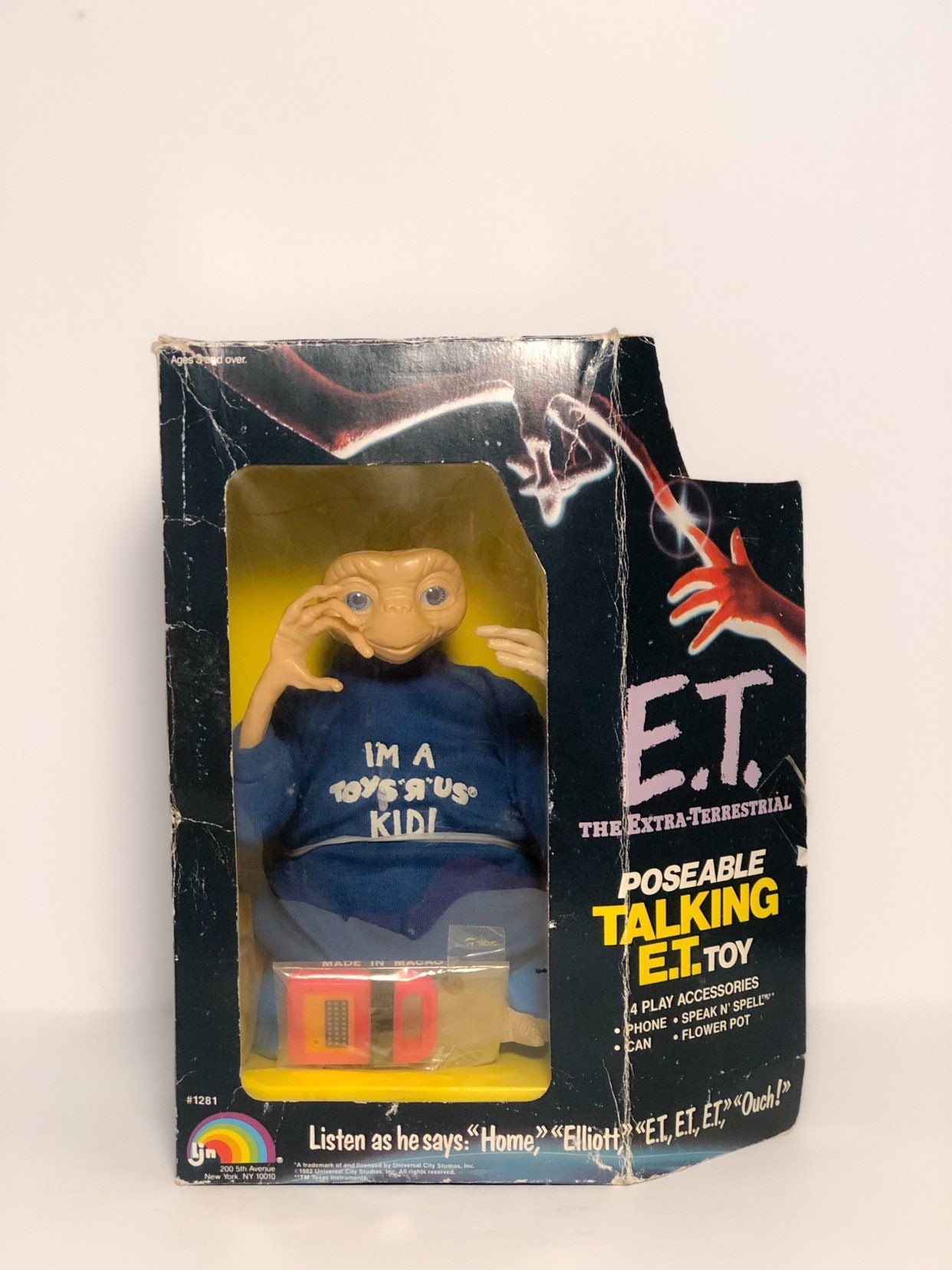 talking et doll