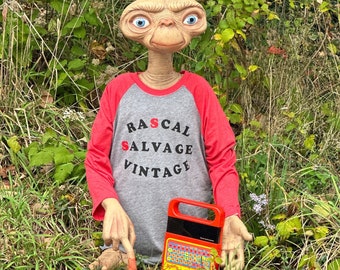 Rascal Salvage Vintage 3/4 Sleeve Red and Gray Baseball Raglan Tee