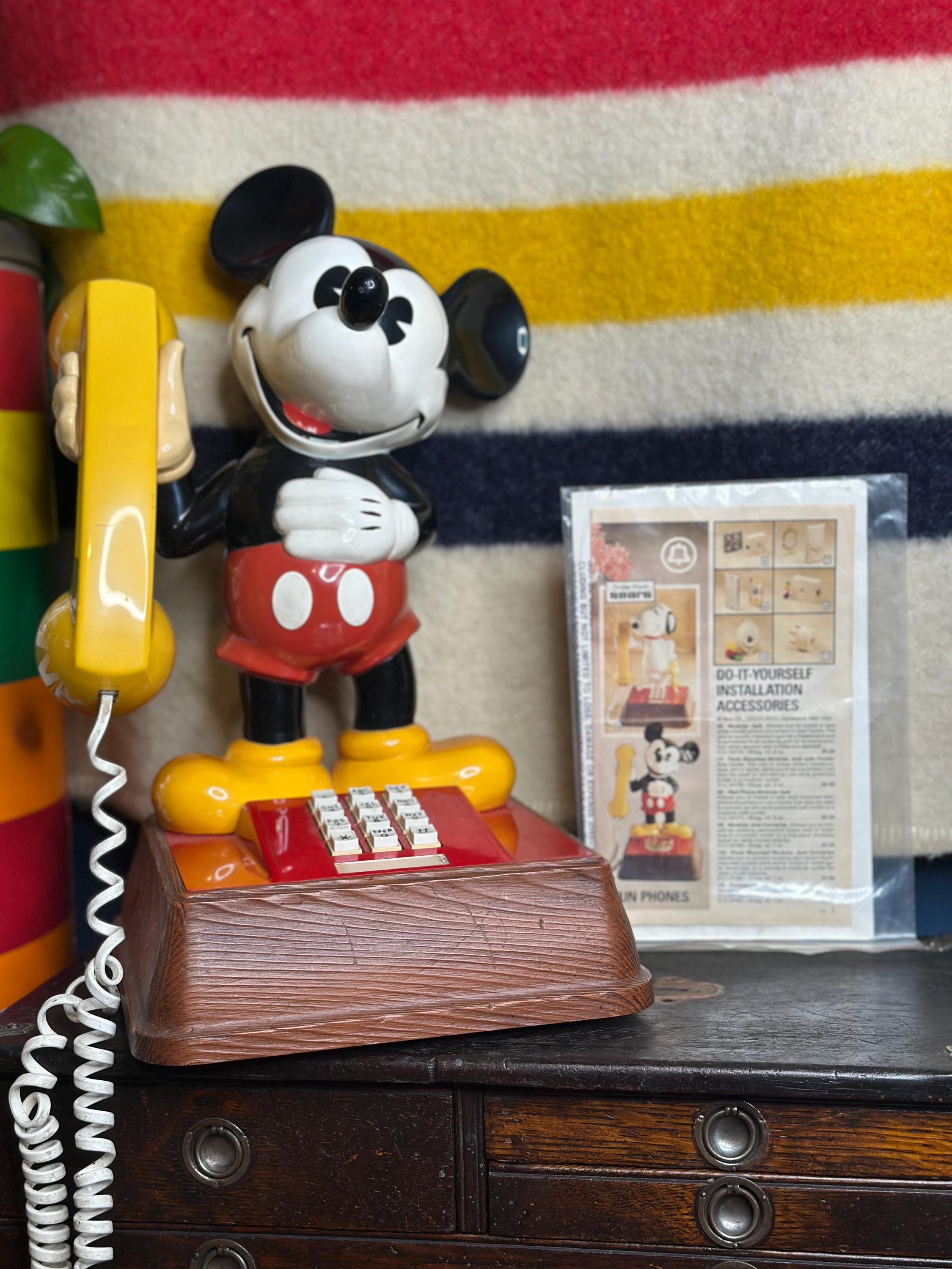Vintage 1970s Disney Mickey Mouse Working Landline Push Button