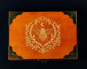 Retro Wood Plant Bee Motif Dice Box
