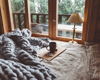 Chunky Knit Merino Wool Blanket: Giant Pet Bed Throw