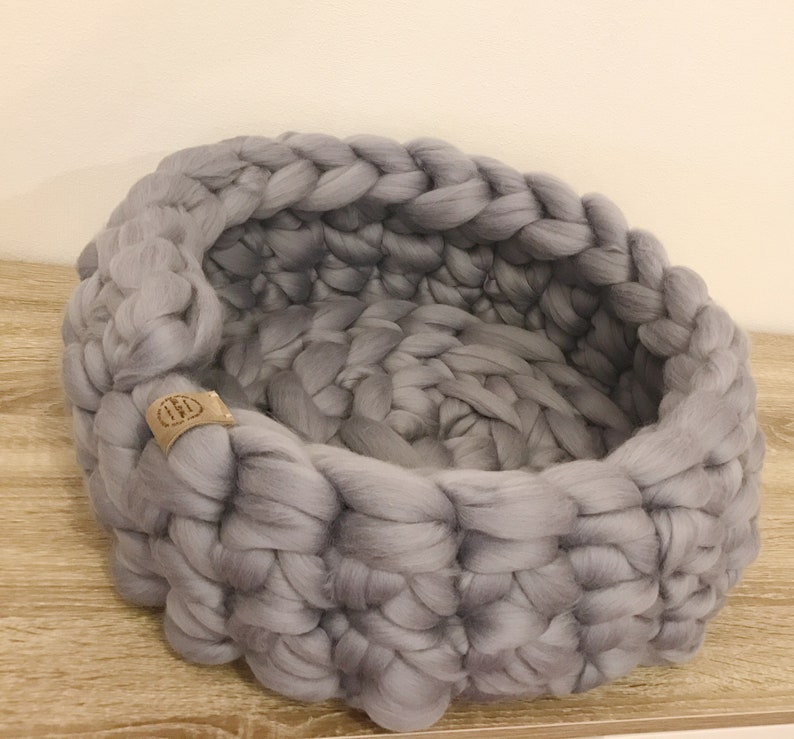 Chunky Cat Bed, Chunky Knit Pet bed, Pet cave, Pet Bedding, dog bed, knit, knit house, dog, cat, Pet house, gift, crochet, pet supplies 画像 1