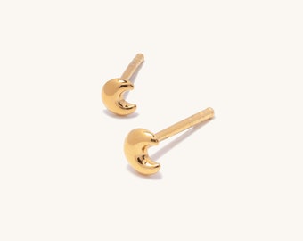 Moonbeam Stud Earring