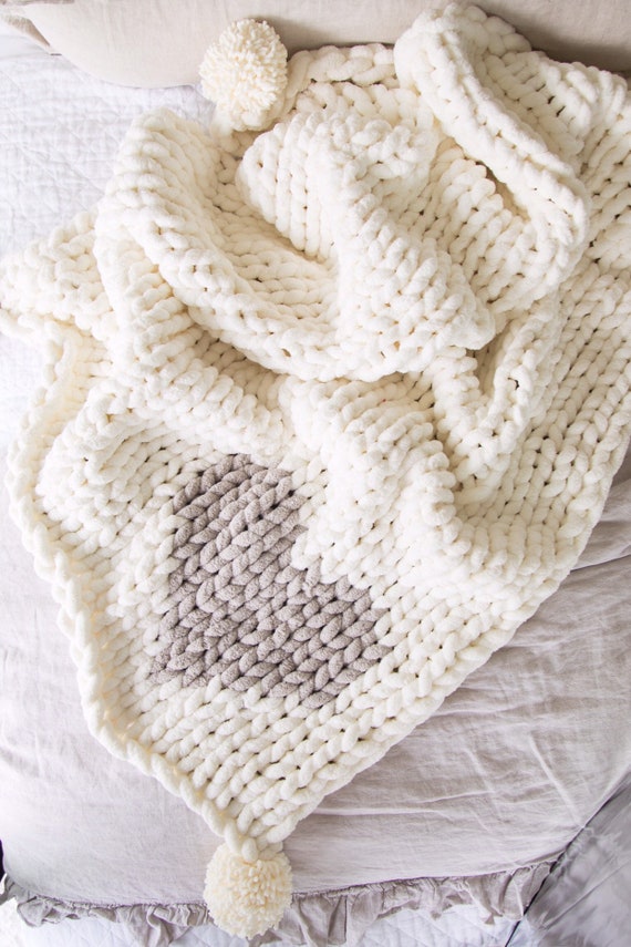 Jillian Harris x Etsy Chunky Knit Chenille Heart Blanket