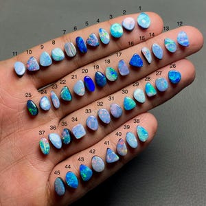 Australisk opaldublett En kvalitetsopalkristalldubbel cabochon lös ädelsten för smyckestillverkning Kod MI-1448