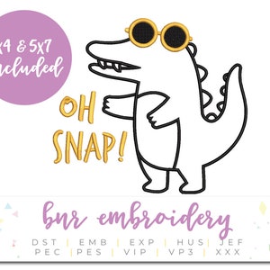 K&ouml;nnte beinhalten: Eine Schwarzwei&szlig;-Zeichnung eines Alligators mit Sonnenbrille und dem Text "Oh Snap!" in Gold. Das Bild ist f&uuml;r Stickereien und umfasst die Gr&ouml;&szlig;en 4x4 und 5x7 Zoll.