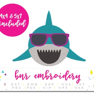 Puede incluir: Diseño bordado de un tiburón de dibujos animados con gafas de sol. El diseño está disponible en tamaños de 4x4 y 5x7 pulgadas. El texto "bur embroidery" está en la parte inferior de la imagen.