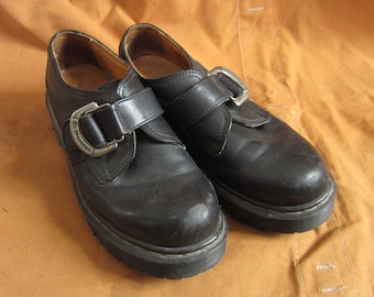 low cut black doc martens
