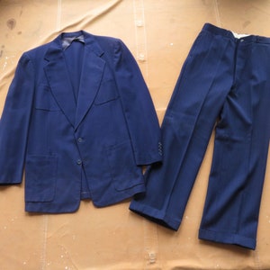 Medium 40s Midnight Blue Four Pocket Suit / Patch Pockets Baggy Long Jacket Wide Shoulders 1940s Pinstriped