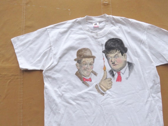 XL 90s Laurel & Hardy Hand Painted T-shirt / Frui… - image 2