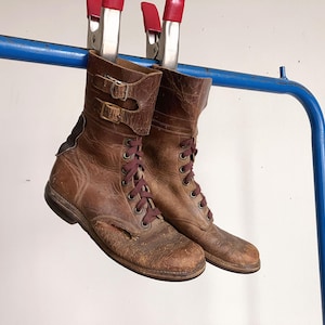 Damenstiefel Größe 7 im Stil der 40er Jahre mit Doppelschnalle / Militärstiefel im Stil der 1940er Jahre