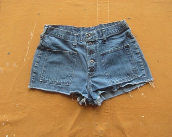 28 Waist 60s Wrangler Cut Off Jean Shorts / Super Short, Daisy Dukes, 1960s 1970s