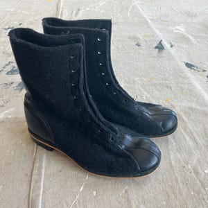 Men&#39;s 7 / 7.5 40s Heavy Felt Winter Boots / Black Wool Flannel 1940s Men&#39;s Winter Boots Leather Hunting 1950s