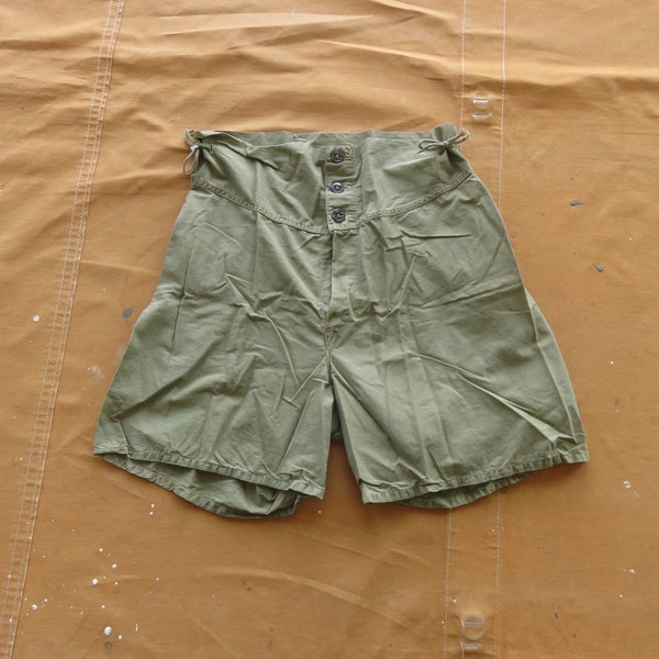 27 Waist 40s US Army Cotton Undershorts / Boxer Shorts High Rise Waist Button Fly 1940s 1950s