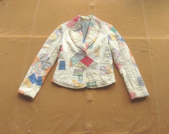 XS 40s Quilt Coat / Novelty Pattern Feedsack Quilt Jacket Handmade 1940s Cropped Jacket Feed Sack