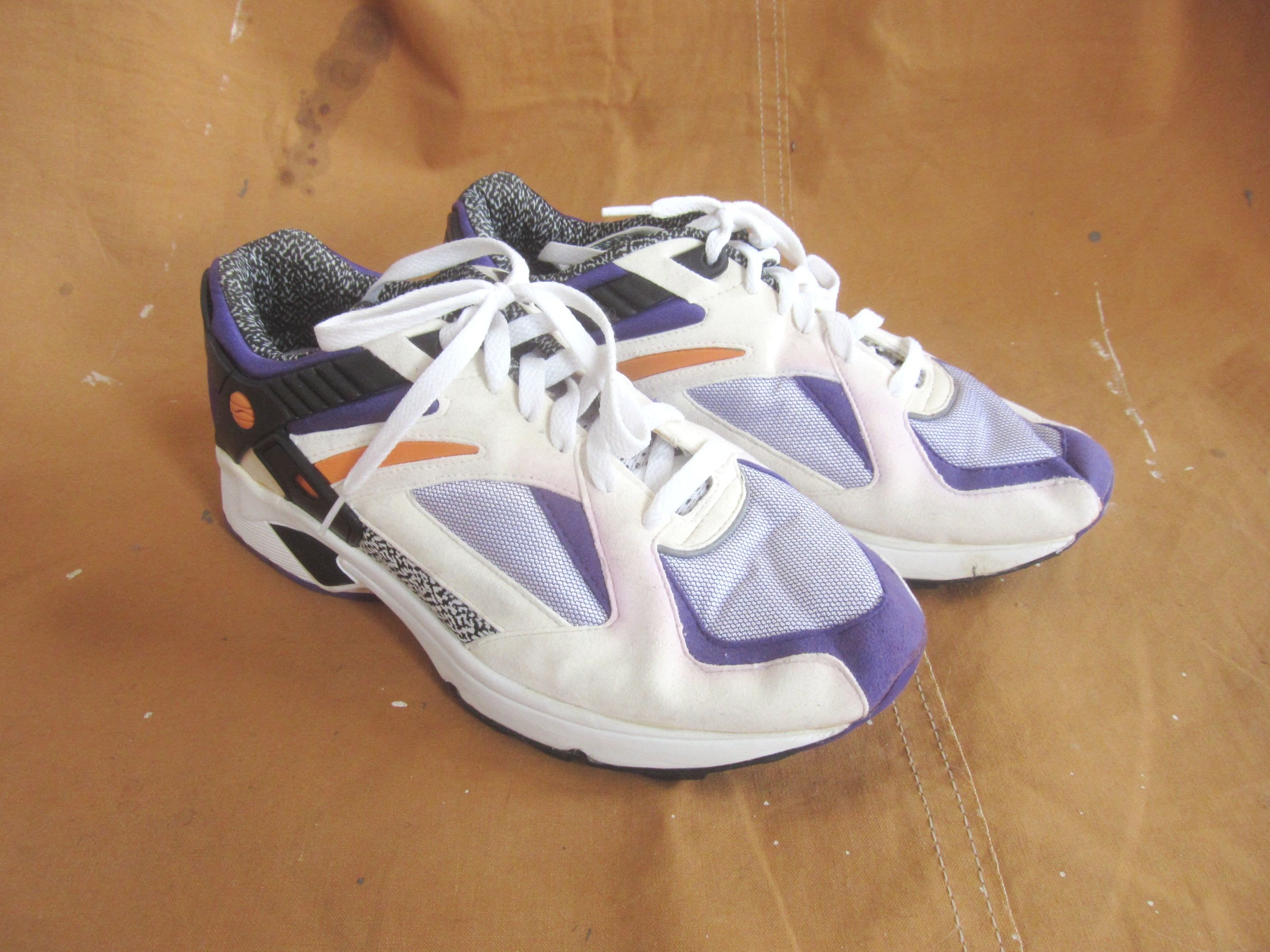 Men s 9.5 90s LA Gear Running Shoes LA Tech Light Funky Neon 80s 90s Cross Training Chunky Sneakers Etsy UK