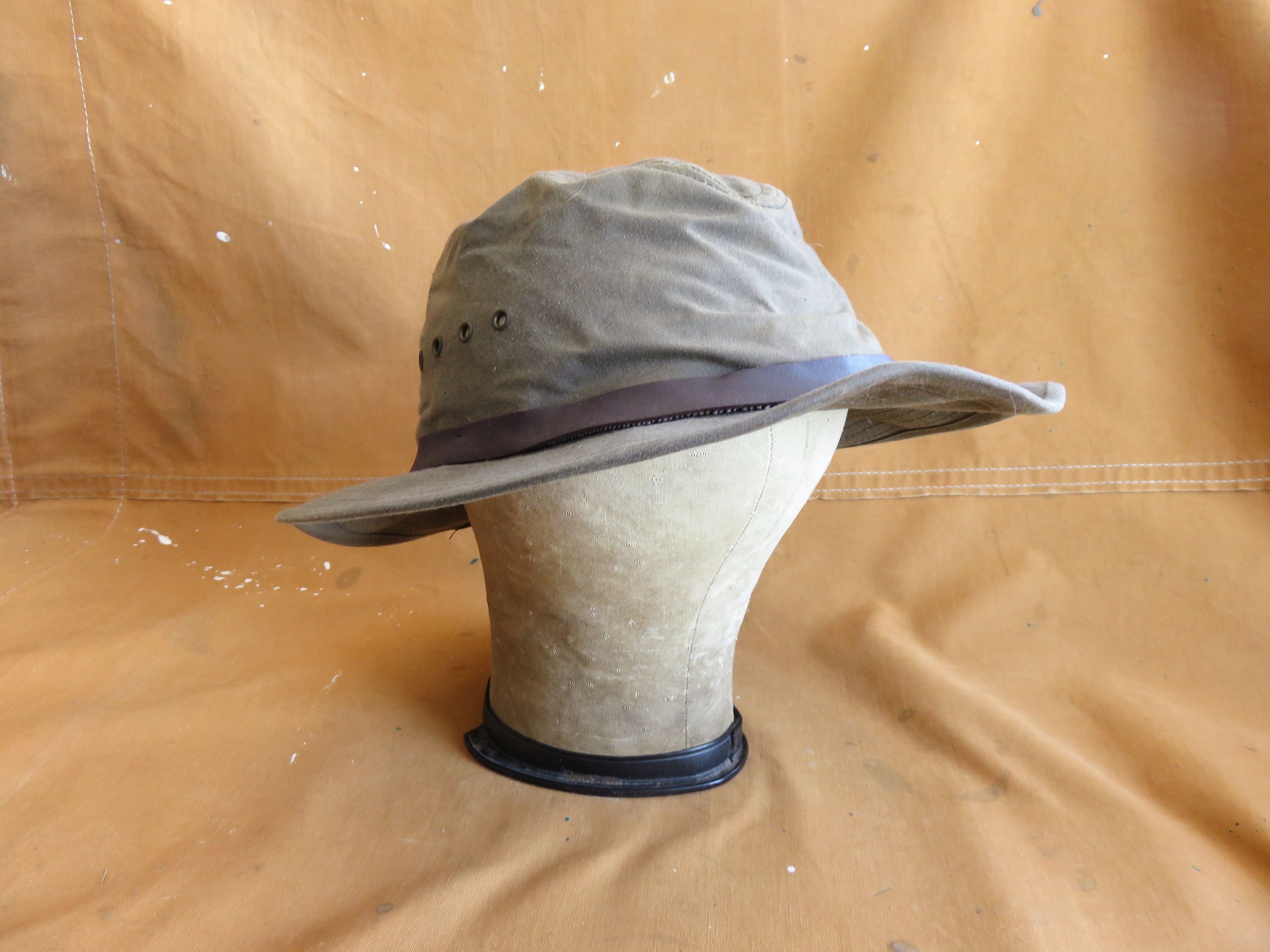 Medium Filson Tin Cloth Packer Hat / Bucket Full Brim Waxed Canvas Oil Cloth Hunting Hat Made in USA