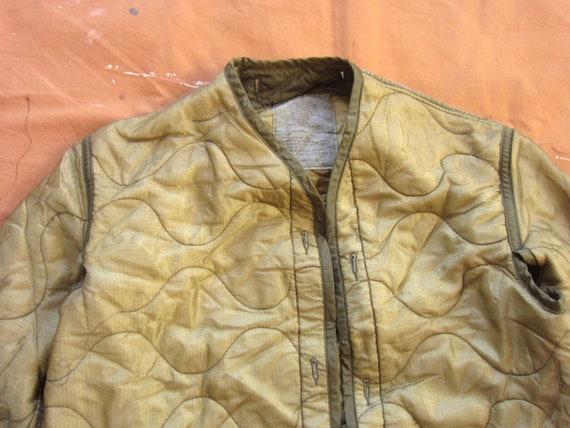 Small Vintage US Army Quilted Jacket Liners / Liner Jacket, M65 M-65  Liners, Green Quilt Coat, 1980s 1970s 