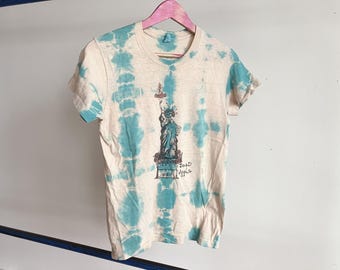 XS / Small 70s Grateful Dead New York City T-shirt / 1970s Cotton Skull and Roses Dead Apple