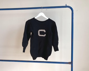 XXS / XS Suéter universitario de cuello barco de los años 40 / Negro Shaker Knit Felt Letter Varsity de los años 40