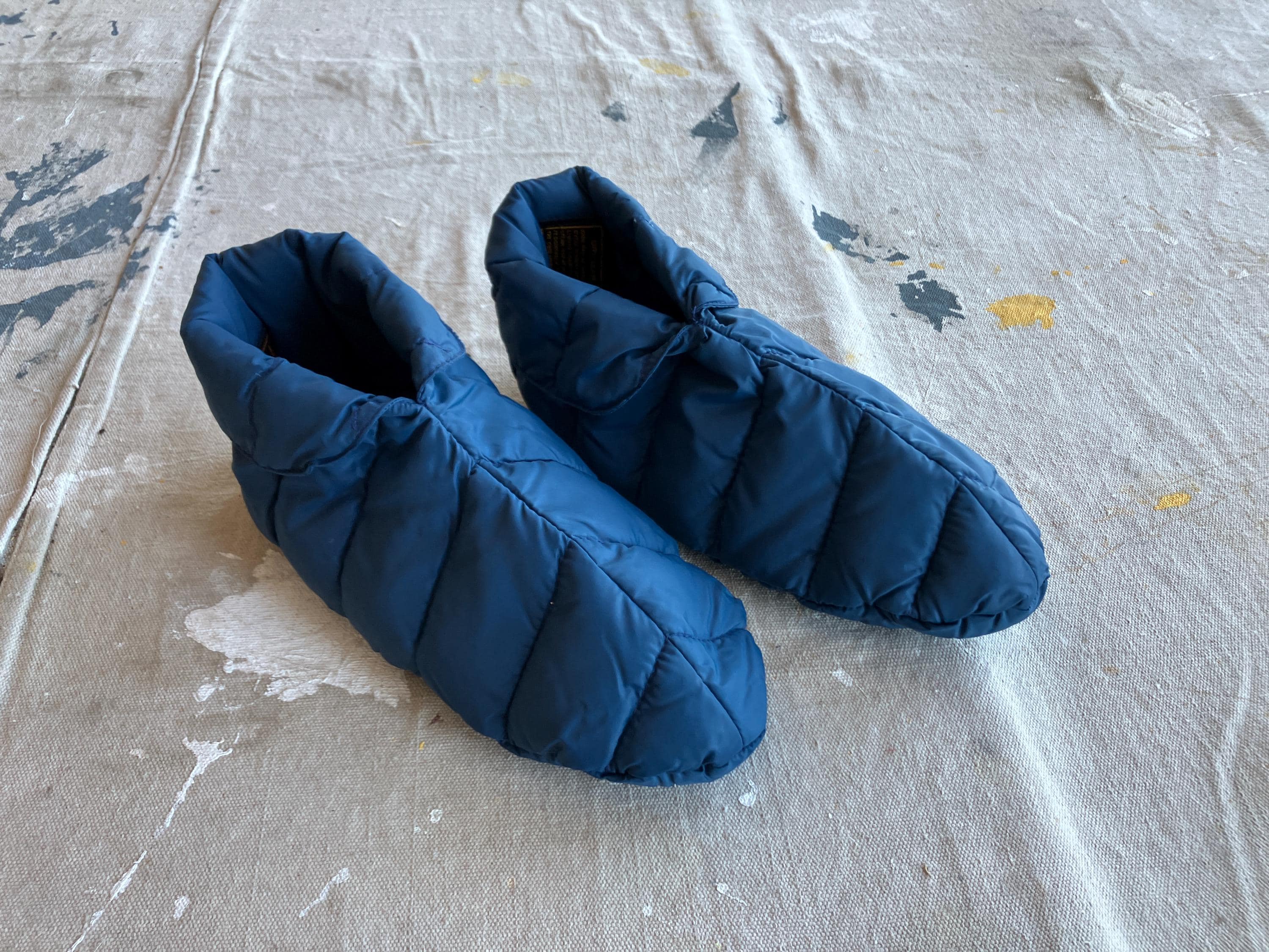 Large 70s / 80s Eddie Bauer Blue Down Booties / 1970s Nylon 
